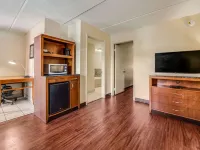 Econo Lodge Inn & Suites Griffin North Hotels in Griffin