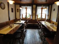 Gasthof Reiterstuben Apartment "Elle" 55m2 in a quiet rural location Hotels in Hoßkirch