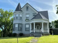 Sleeps 16 Victorian~  4 minutes to The Ark Encounter