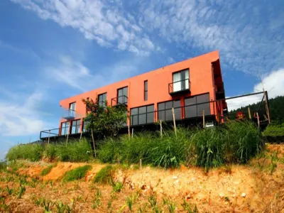 Windloft Retreat Hotels in Deltota