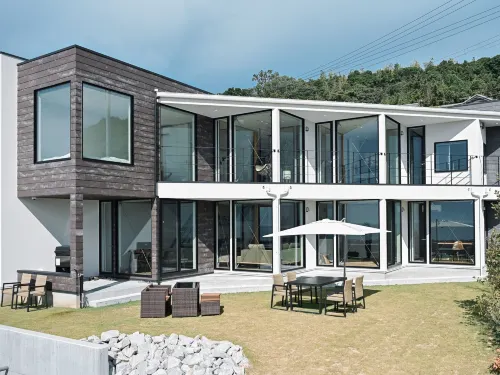Reluvilla Hotels in Awaji