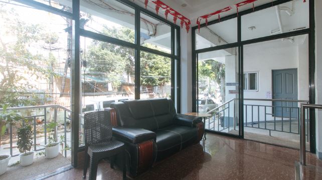 4. 레드도어즈 앳 ..