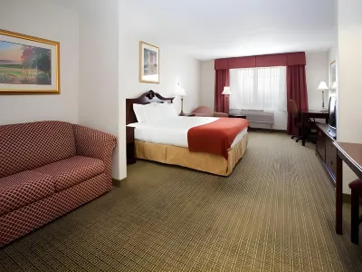 Baymont by Wyndham Belen NM Hotels near Belen Flea Market