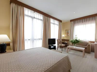 Espahotel Plaza Basílica فنادق في 