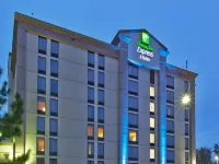 Holiday Inn Express & Suites Atlanta N-Perimeter Mall Area Hotels in Sandy Springs