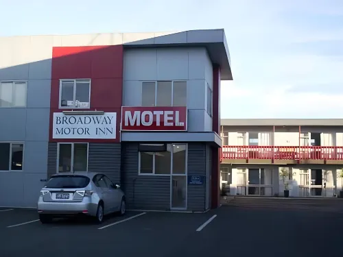 Broadway Motor Inn