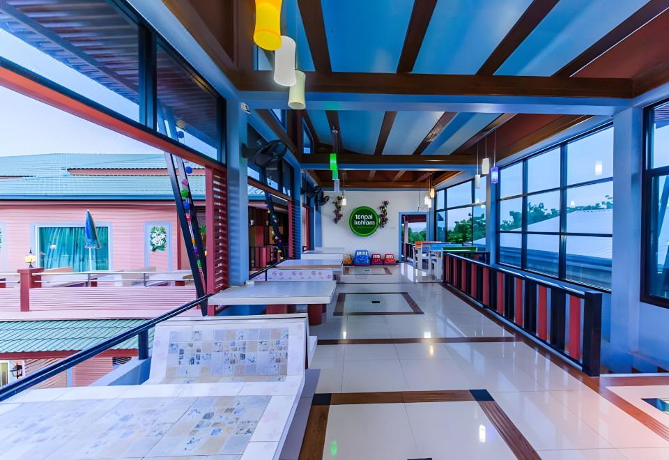 2. 반 똔파이 꼬 ..