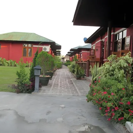 Pyi1 Guest House Отели рядом с достопримечательностью «Монастырь Шве-Ян-Пяй»