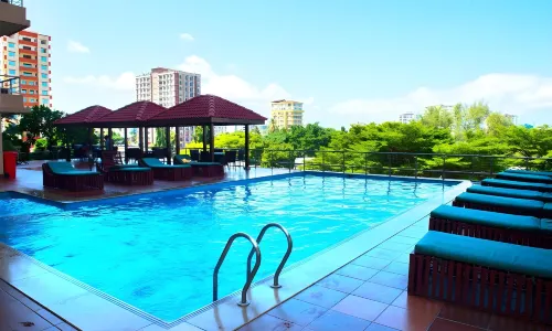 Aura Suites