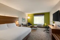 Holiday Inn Express & Suites Hayward - Mission Foothills Hotels in Hayward