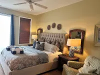 Oceanview Home @ Cabana Club with 6 Seat Golf Cart and Club Cards - Wifi