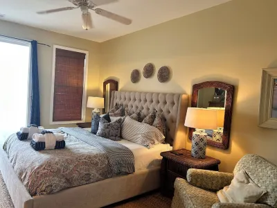 Oceanview Home @ Cabana Club with 6 Seat Golf Cart and Club Cards