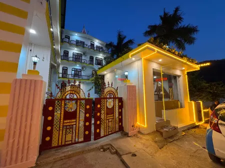 Nirvana Riverside Resort