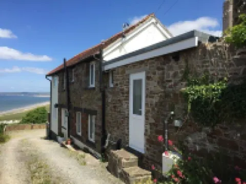 Old Saltys Cottage in Westward Ho with stunning sea views 韋斯特沃德霍酒店