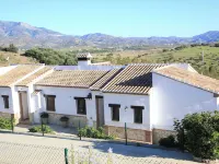 Cozy Rural Tourism Accommodation in Huetor Hotels in Vinuela