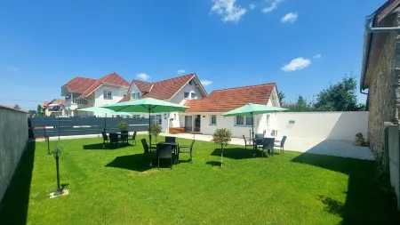 Bük City Apartments - Bük - Bükfurdo Отели в г. Бюк