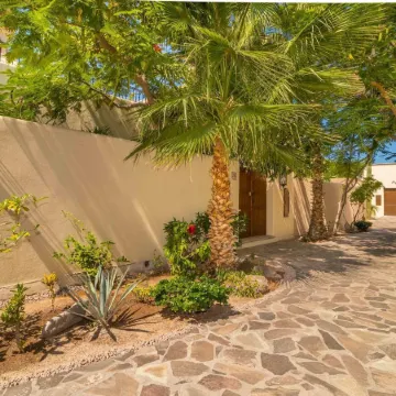 Casa de La Alegria 3Br by Casago