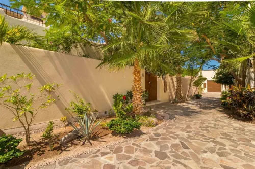 Casa de La Alegria 3Br by Casago