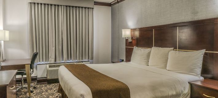 Woodbine Hotel & Suites Các khách sạn ở Toronto