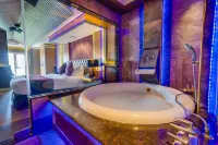 ABC Hotel - Hot Tub