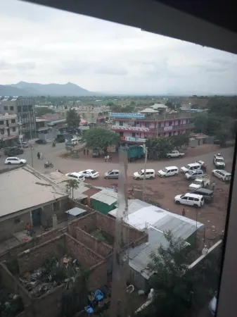 Waso Central Emporium Lodge