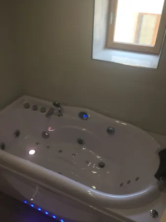 Maison d'Hotes la Voute Отели в г. Шато-Арну-Сент-Обан