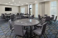 Courtyard by Marriott Bettendorf - Aamiainen