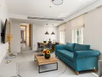 New York Luxury Suites Hotels near Public Library