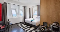 Brut Seafront Hotel by Sunday - Ramah Hewan Peliharaan