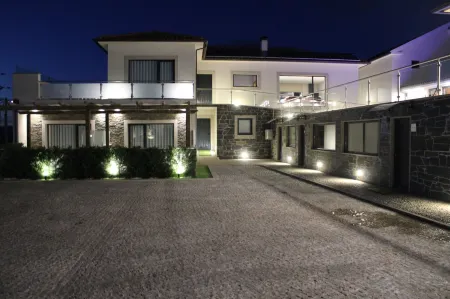 Socalcos do Douro House Отели в г. Валонгу-душ-Азейтеш