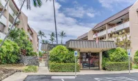 Honu Hale Minutes Away from the Beach! Hotels in Kahaluu Bay