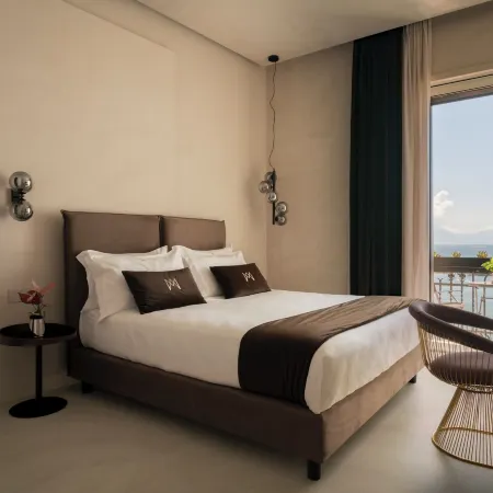 Demetra Luxury Suites Отели рядом с достопримечательностью «Прогулка»