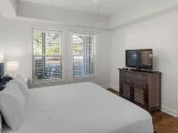 Pool, Fitness Center & Central Location Hotels in Santa Rosa Beach
