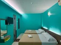 Qish Hotel