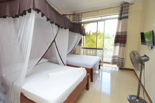 Silent Cruise Resort