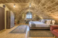 Timberwood Studio in Batroun Hotels in Enfeh