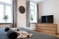 Revliving Apartments Eggenburg - Garten - Netflix - Disney Plus - Nespresso - 2-Star