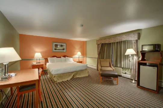 콜로니얼 모텔 앤드 스파  호텔