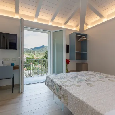 아리아 디자인 B&B 레반토 페지나 비치 주변 호텔