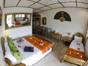 Dolphin House Resort Moalboal