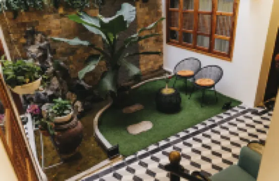 Hue 1962 Inn Các khách sạn gần Cho Thuê Cổ Phục Áo Dài Huế Dolly’s - 38 Nguyễn Trãi