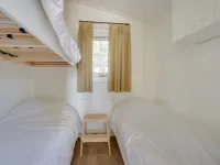 Bungalow with a Terrace at Bedafse Bergen Hotels in Oss