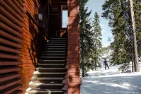 Ski-Inn AurinkoRinne Hotels in Kuusamo