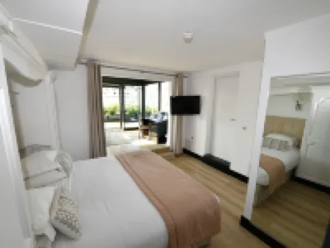 Hôtel de Provence โรงแรมในคานส์