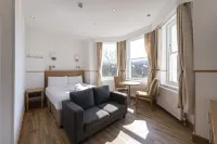 Arlo Apartments Hotels in Істбурн