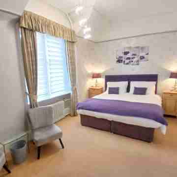 Trafford Bank Guest House Rooms