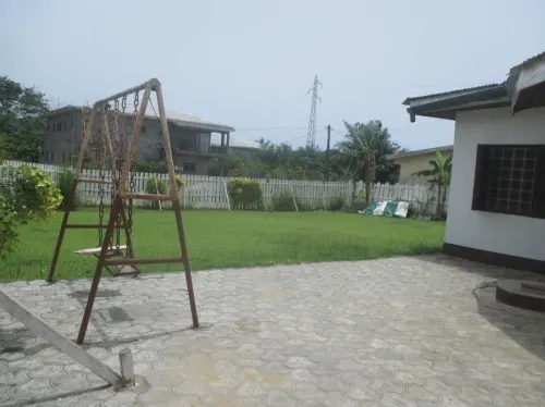 Dave's  Home Hotels in Kribi