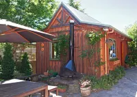 Te Wanaka Lodge Hotels near ThatWanakaTree