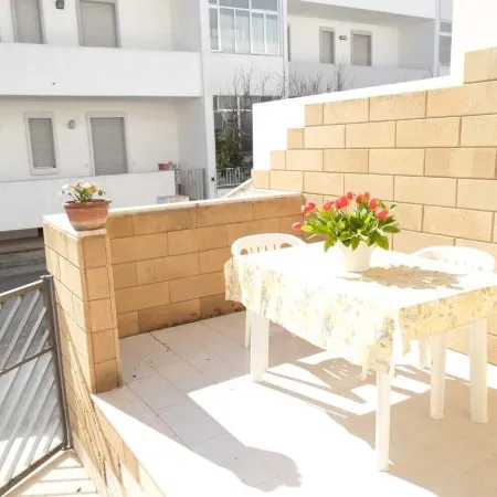 Casa Vacanze Rita 1 Comfort and Space Just Steps from the Sea in Beautiful Otr