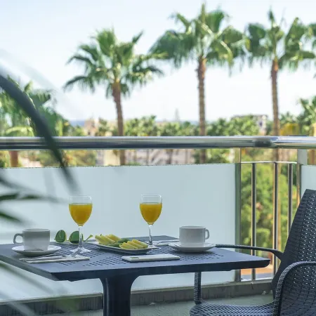 AxelBeach Maspalomas - Apartments and Lounge Club - Adults Only